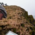 Um miðjan stiga, sér í efri útsýnispall. Ljósmynd: ©Dögg Matthíasdóttir.