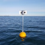 The looming-eyes buoy
Augnbauja - tilraun til varnar fuglameðafla Augnbauja vegna fuglameðafla tilraun